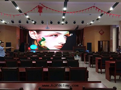 重(zhòng)慶南(nán)岸(àn)福利院(yuàn)室(shì)內(nèi)P3全(quán)彩led顯示屏