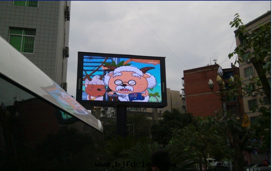 梁(liáng)平法(fǎ)院(yuàn)户外(wài)P6全(quán)彩顯示屏