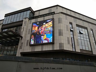 安(ān)嶽中(zhōng)央廣场(chǎng)户外(wài)P8-41平米(mǐ)