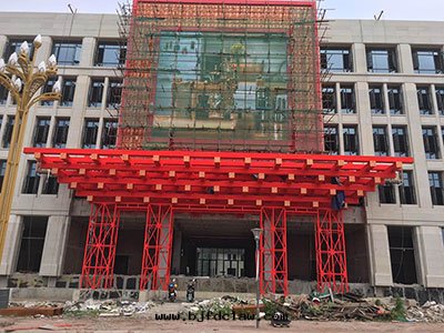 江北(běi)九(jiǔ)鼎项目部(bù)led顯示屏安(ān)裝(zhuāng)