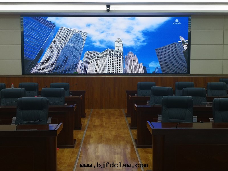 大(dà)足某單位(wèi)安(ān)裝(zhuāng)利亞德小間(jiān)距led顯示屏