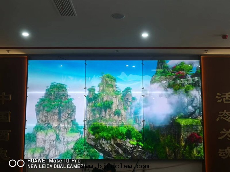 重(zhòng)慶汾酒體(tǐ)验(yàn)店(diàn)安(ān)裝(zhuāng)液晶拼接屏