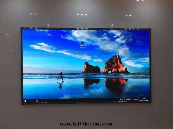 室(shì)內(nèi)小間(jiān)距LED顯示屏.jpg